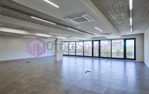 Highly Finished Open Plan Office
